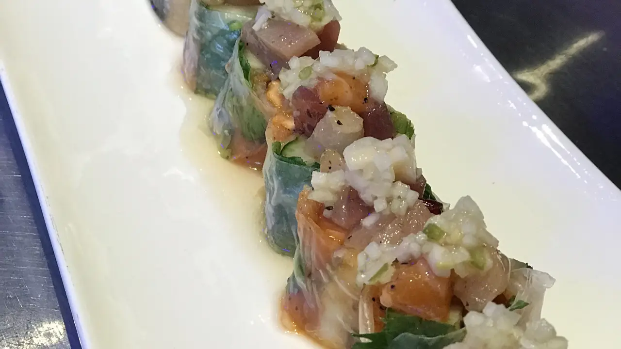 yoshi sushi fusion, Owens Cross Roads, AL