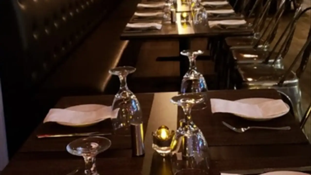 PAPRİCA MODERN MEDITERRANEAN GRILL Restaurant Philadelphia, PA