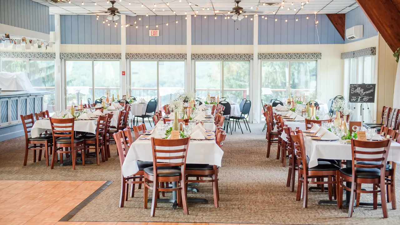 Alpine Lake Resort VDay Dinner and Dance Restaurant Terra Alta, WV