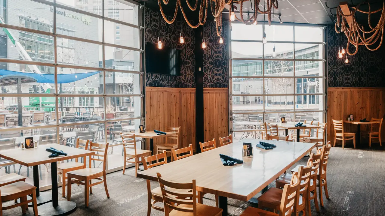 Restaurant Lucky Fins Seafood Grill Boise, , ID OpenTable