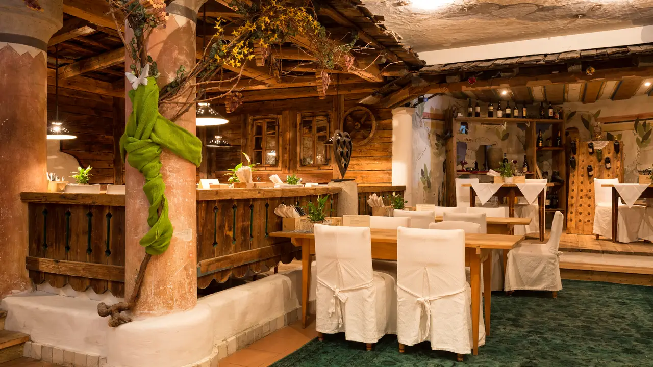 Taverne Sextner Almhütte (CaravanPark Sexten), Moso, Provincia autonoma di Bolzano - Alto Adi