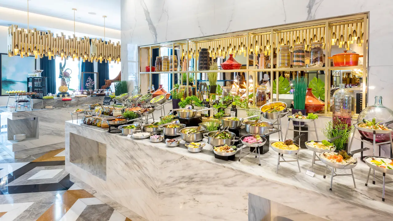 dusit doha hotel taste restaurant