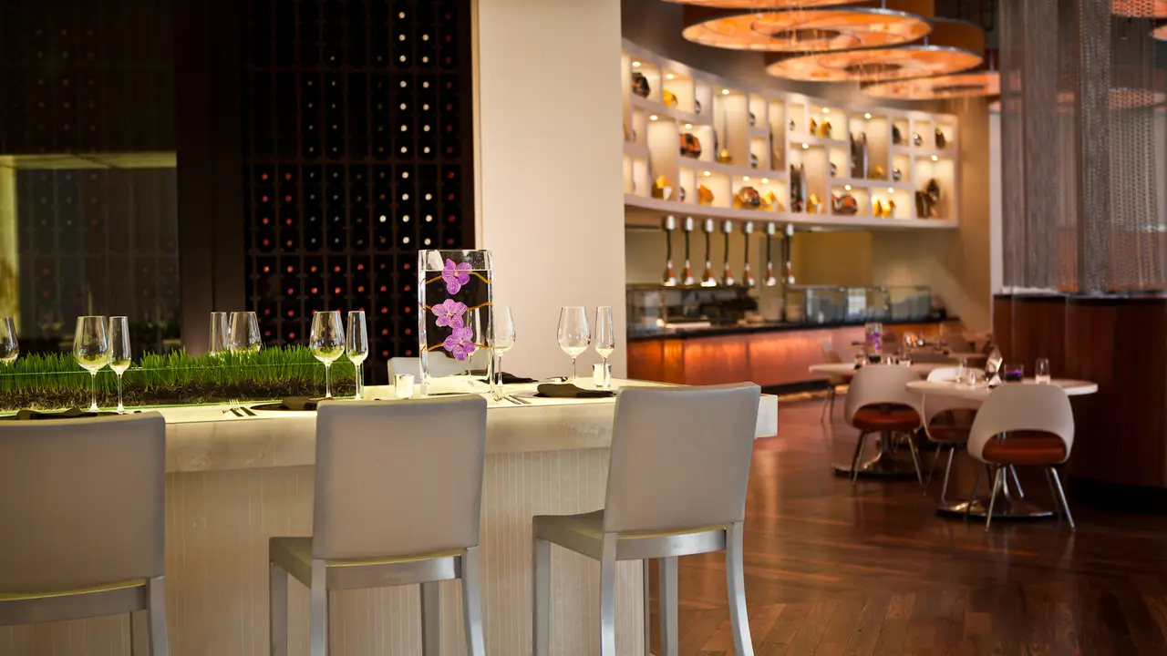 Socci at the Renaissance Arlington Capital View Hotel Restaurant