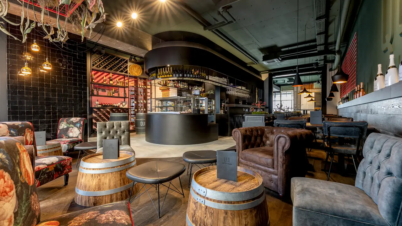 QUI - LOUNGE BAR - DELI - APARTMENTS QUI - LOUNGE BAR - DELI - APARTMENTS - QUI - LOUNGE BAR - DELI - APARTMENTS, Balingen, BW