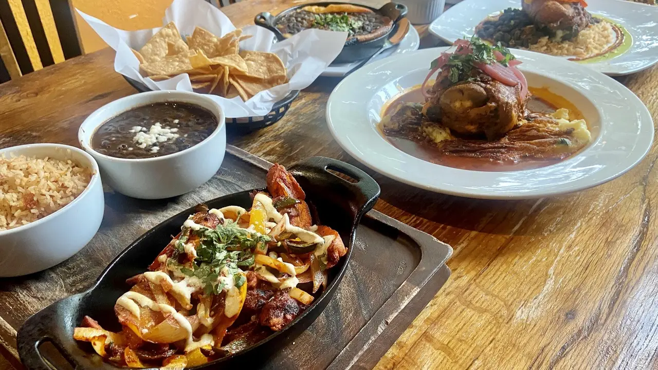 Nuestra Mesa, Camas, WA Nuestra Mesa, Camas, WA