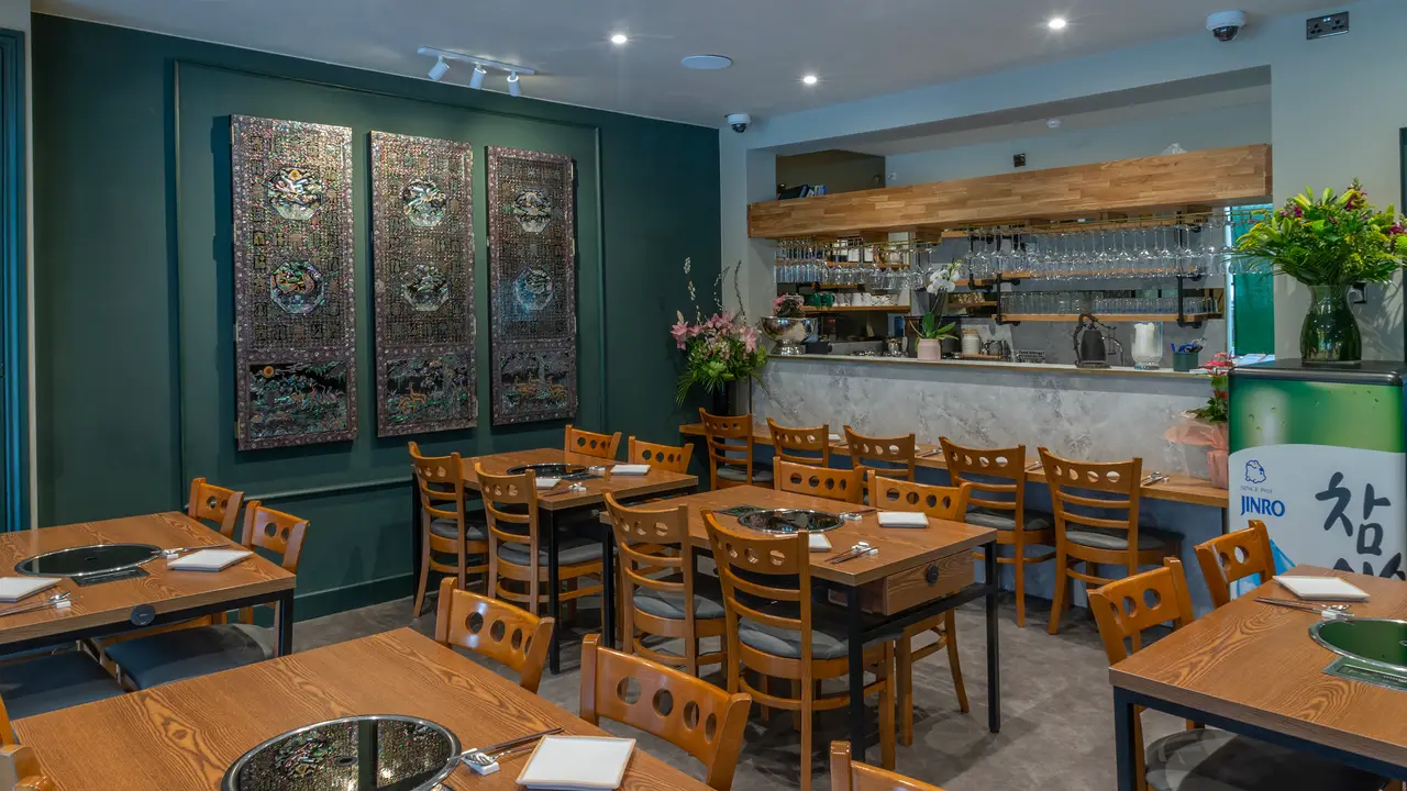 Interior - Cahchi Korean Restaurant, New Malden, Greater London