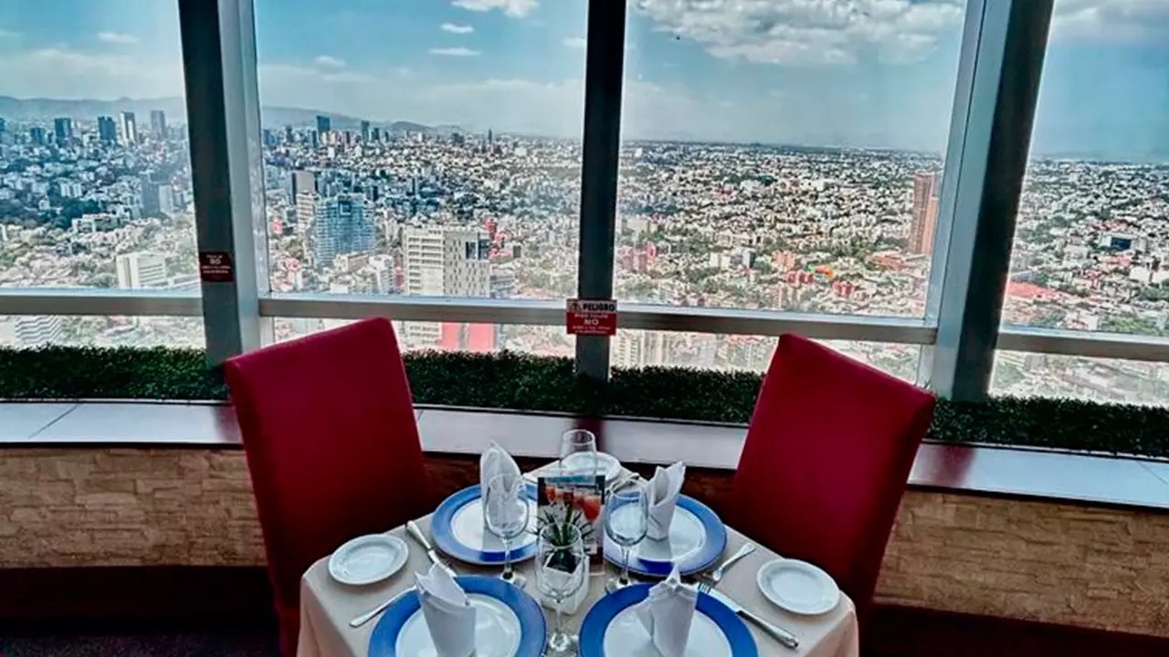 Único restaurante giratorio de México Único restaurante giratorio de México - Bellini Restaurante Giratorio - México, Ciudad de México, CDMX