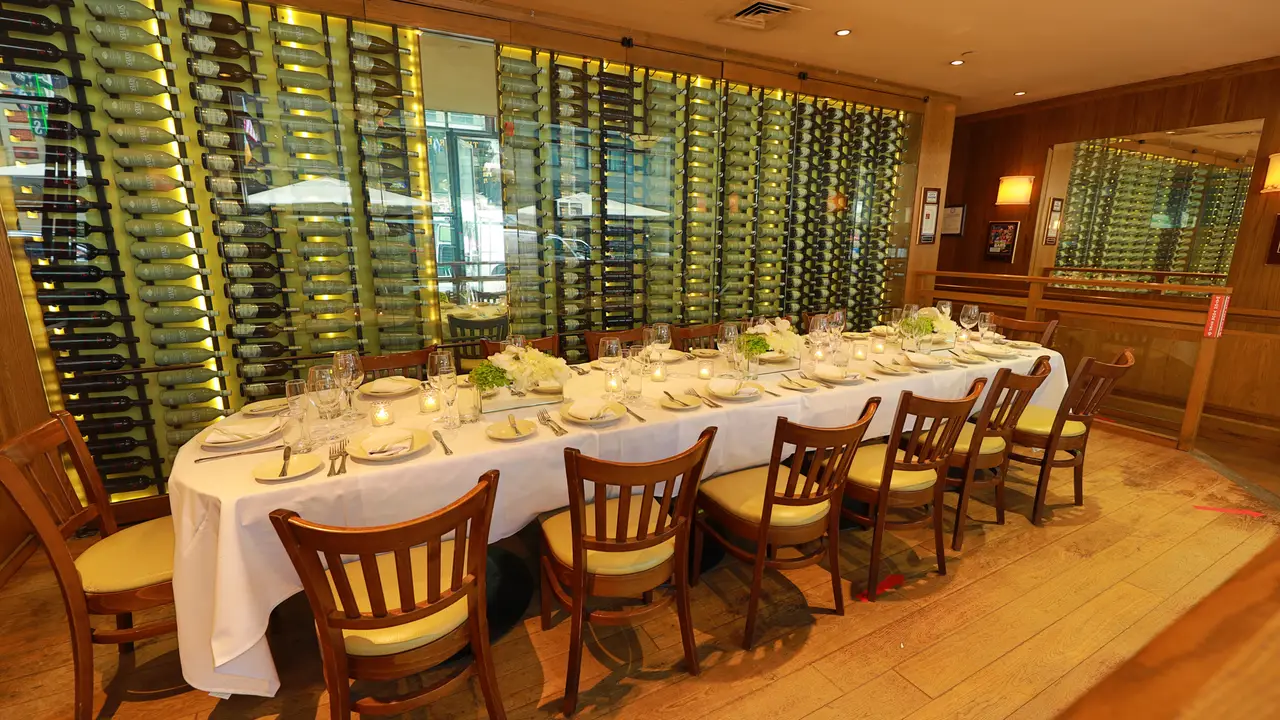 Restaurant Bobby Van's Grill Times Square New York, , NY OpenTable