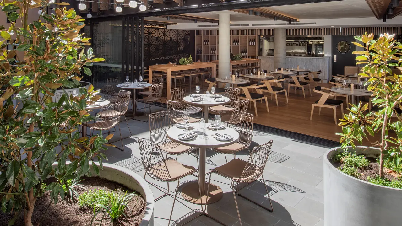 Storehouse Courtyard - Outdoor Dining - Storehouse Flinders East, Adelaide, AU-SA