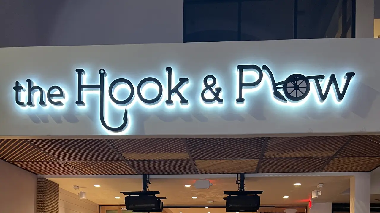 the Hook & Plow Manhattan Beach Restaurant Manhattan Beach, CA