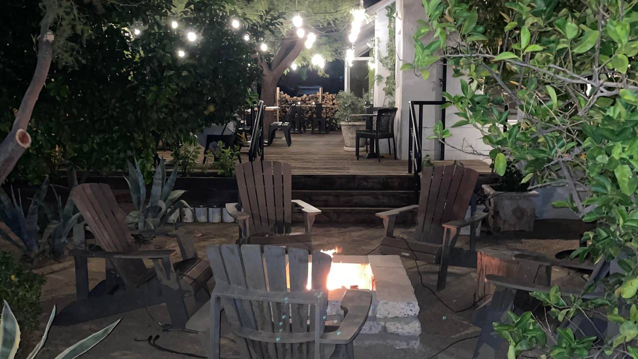 Los Angeles Patio Food Near Me Los Angeles Places To Eat Near Me