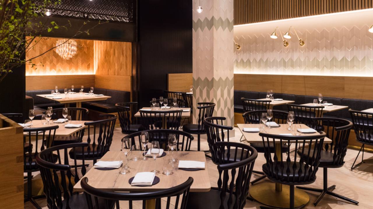 10 Restaurants Near Chrysler Building Opentable Agern