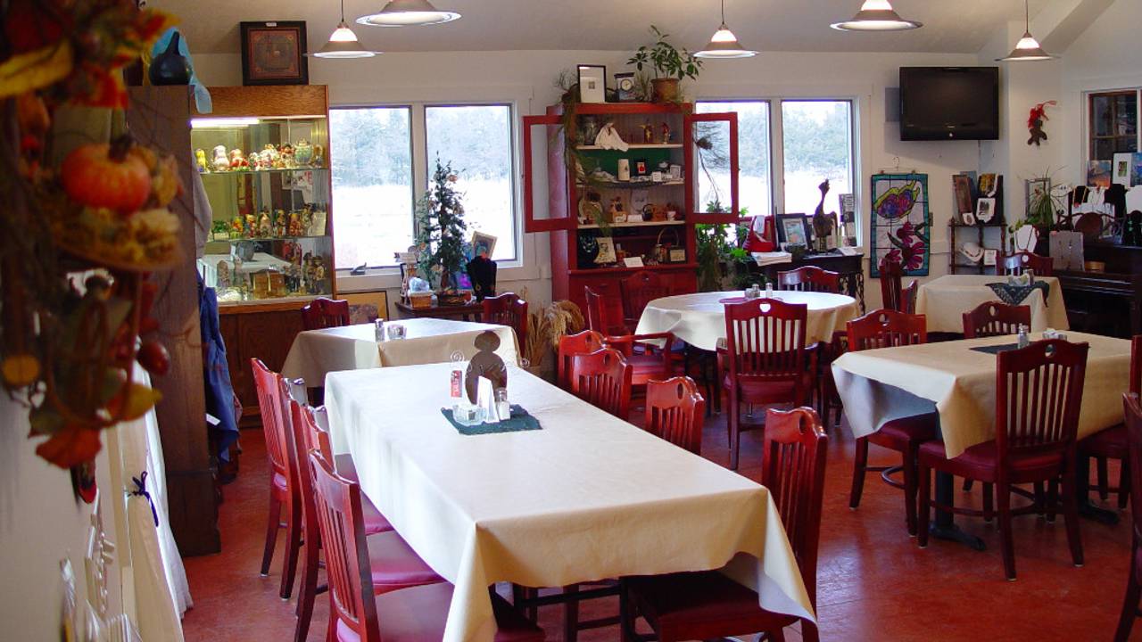 Best Restaurants In Kearney Opentable Burchell S White Hill Farmhouse Inn