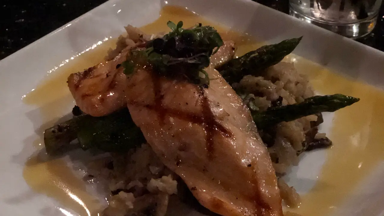 Restaurante Quintessential Dining & Nightlife St. Charles, , MO