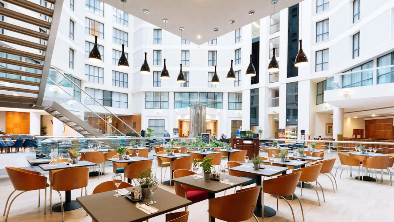 Restaurante Urban Cafe Sofitel London Gatwick Gatwick West Sussex Opentable