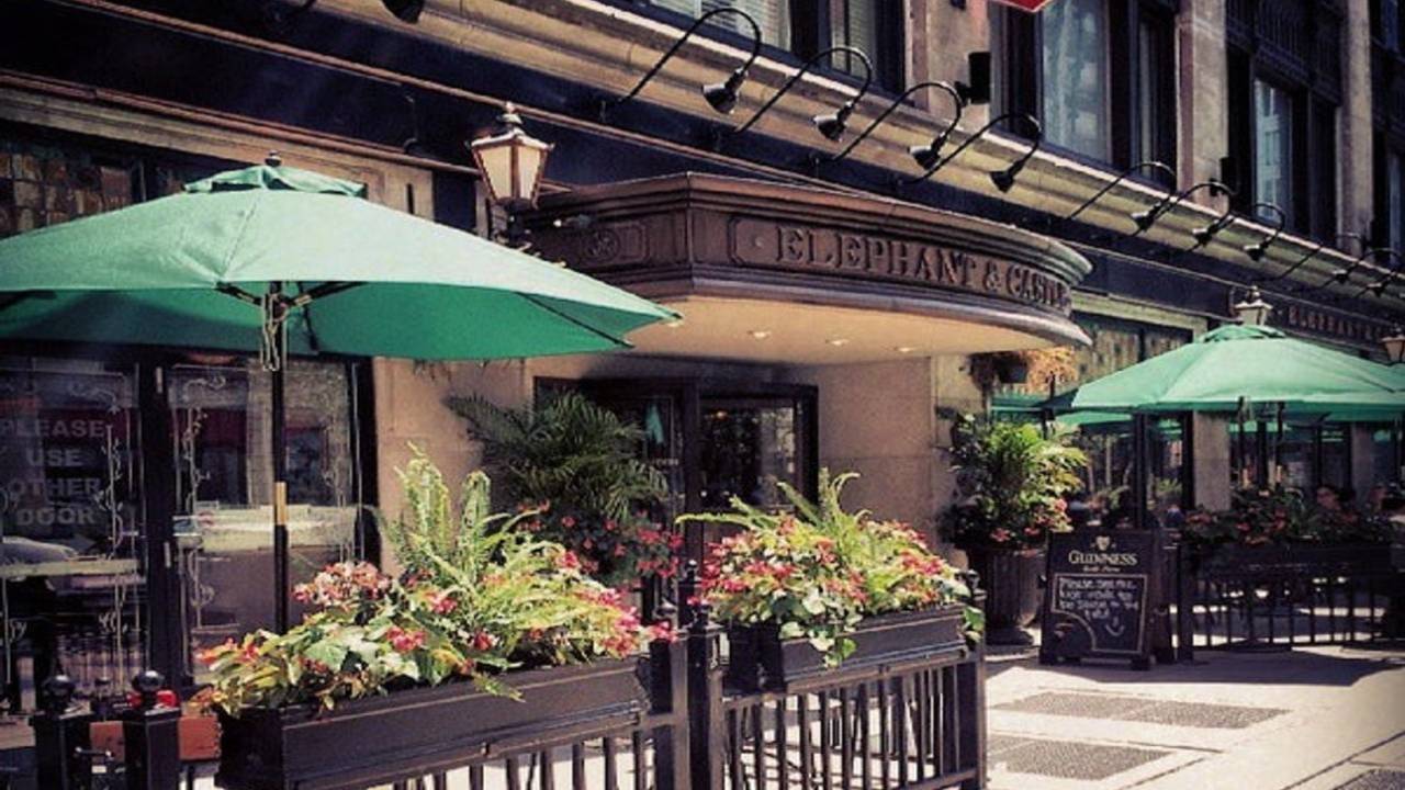 ELEPHANT & CASTLE, Chicago - 111 West Adams St, Downtown / The Loop -  Restaurant Reviews - Order Online Food Delivery - Tripadvisor