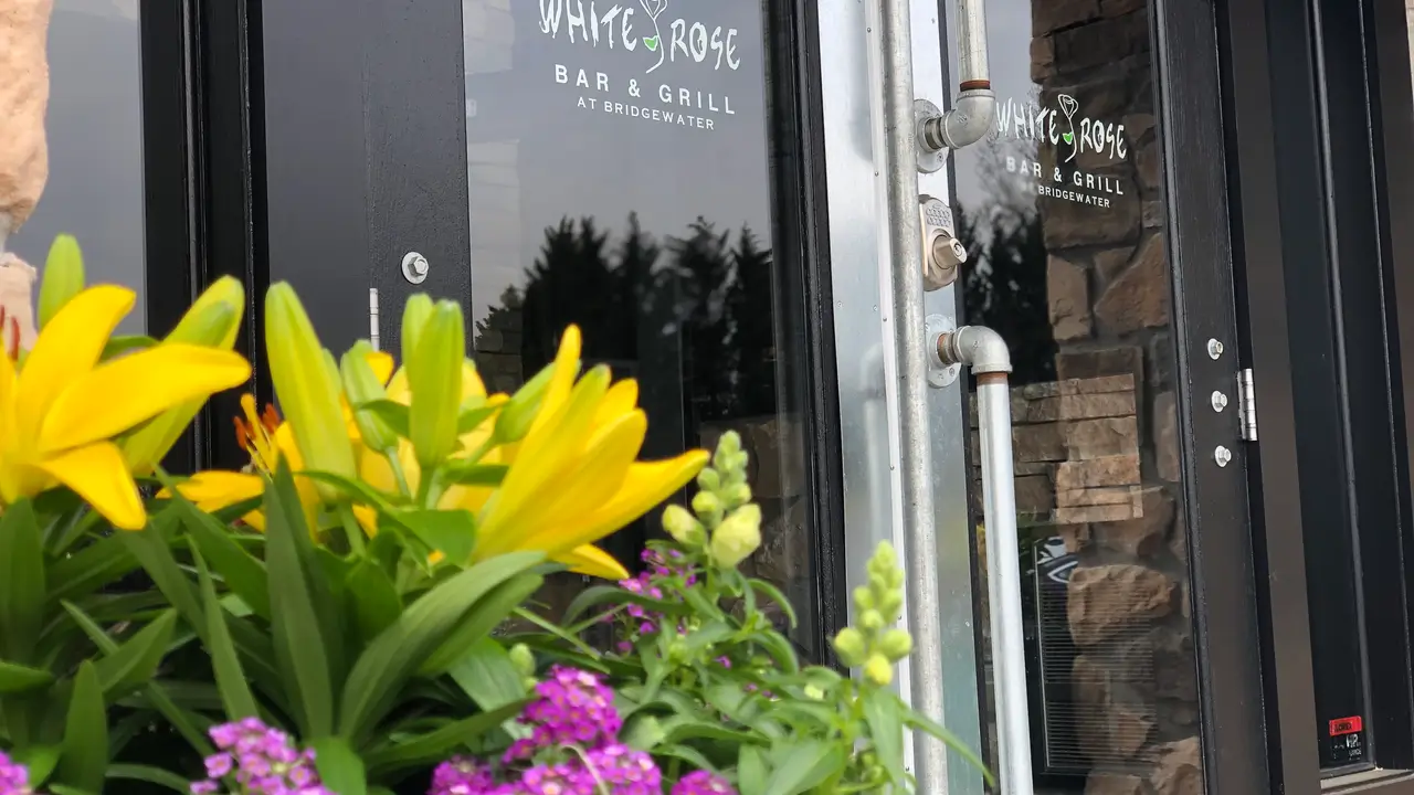 White Rose Bar & Grill at Bridgewater, York, PA