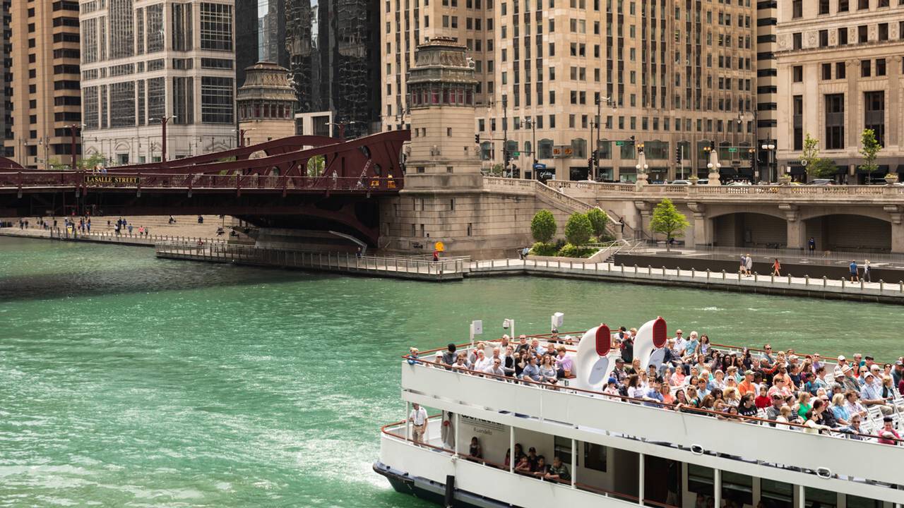 Italian Restaurant On Riverwalk Chicago