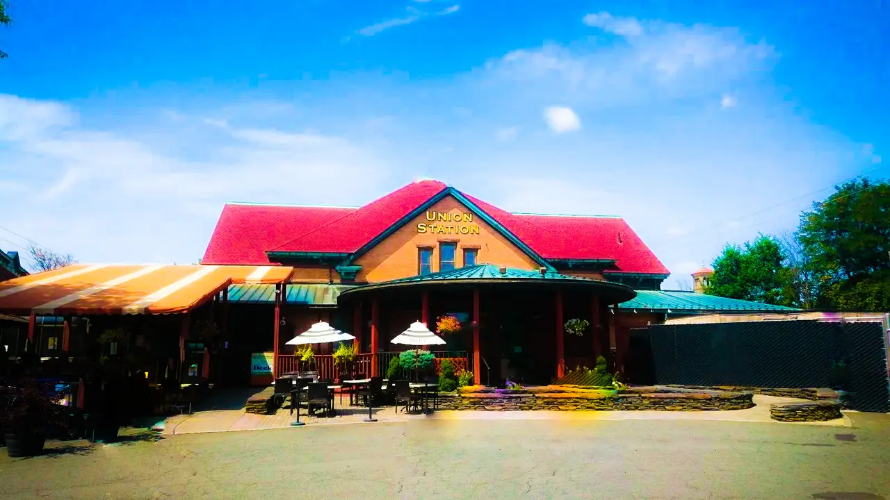 Platform Sports Bar / The Deck Bar Restaurant Northampton, MA OpenTable