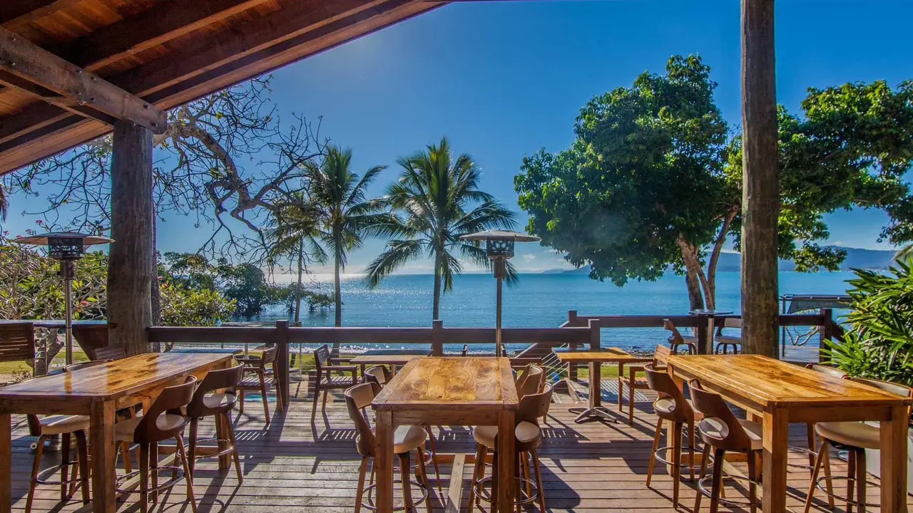 Northerlies Beach Bar and Grill Airlie Beach Restaurant Airlie
