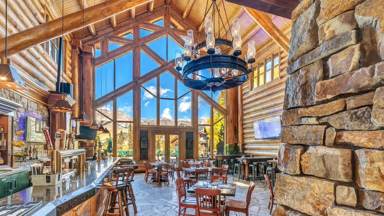 mountain view village restaurants open now