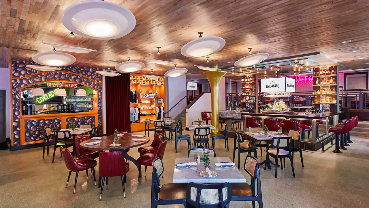 Dining room - Café Americano Collins, Miami Beach, FL