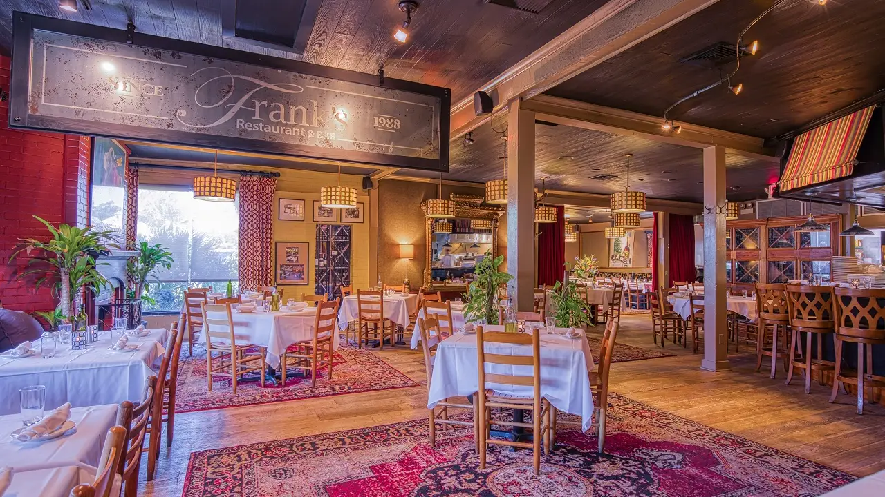 Frank's Restaurant - Inside Dining, Pawleys Island, SC