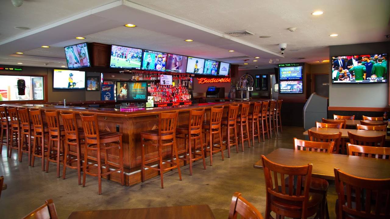 Sidelines Sports Bar and Restaurant