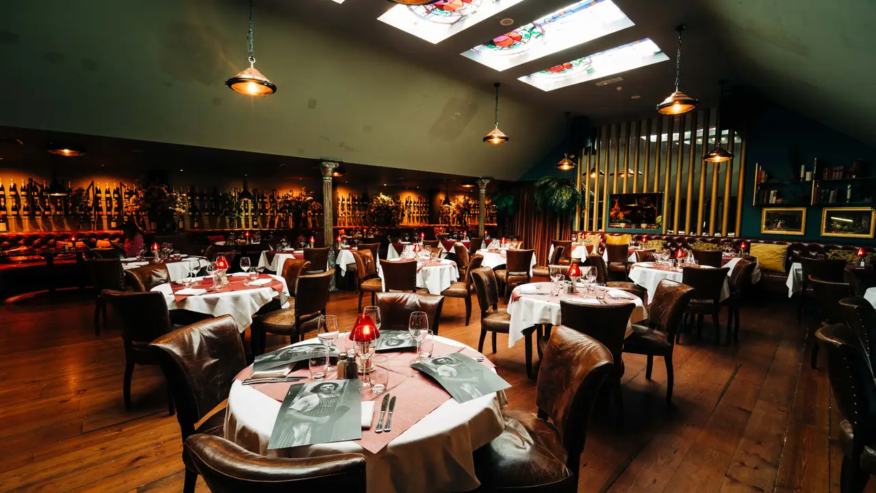 Main Restaurant - Marco Pierre White Courtyard Bar & Grill, Donnybrook, Dublin