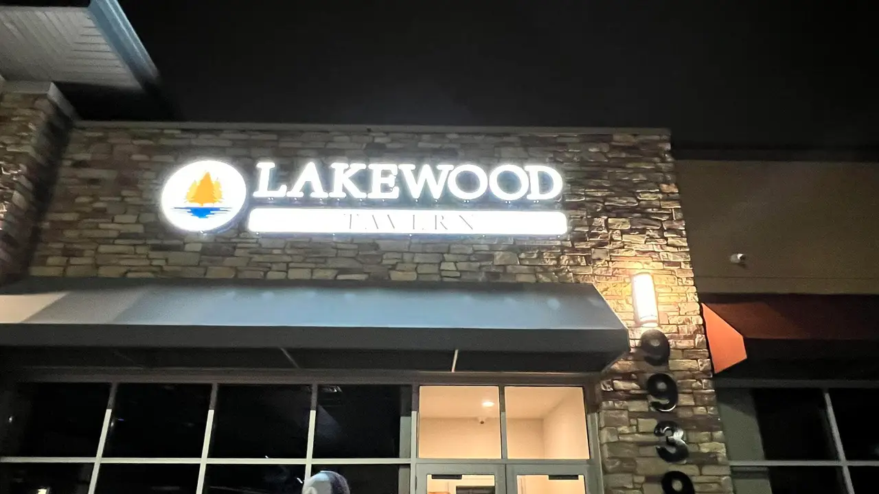 LakeWood Tavern, Lake Elmo, MN