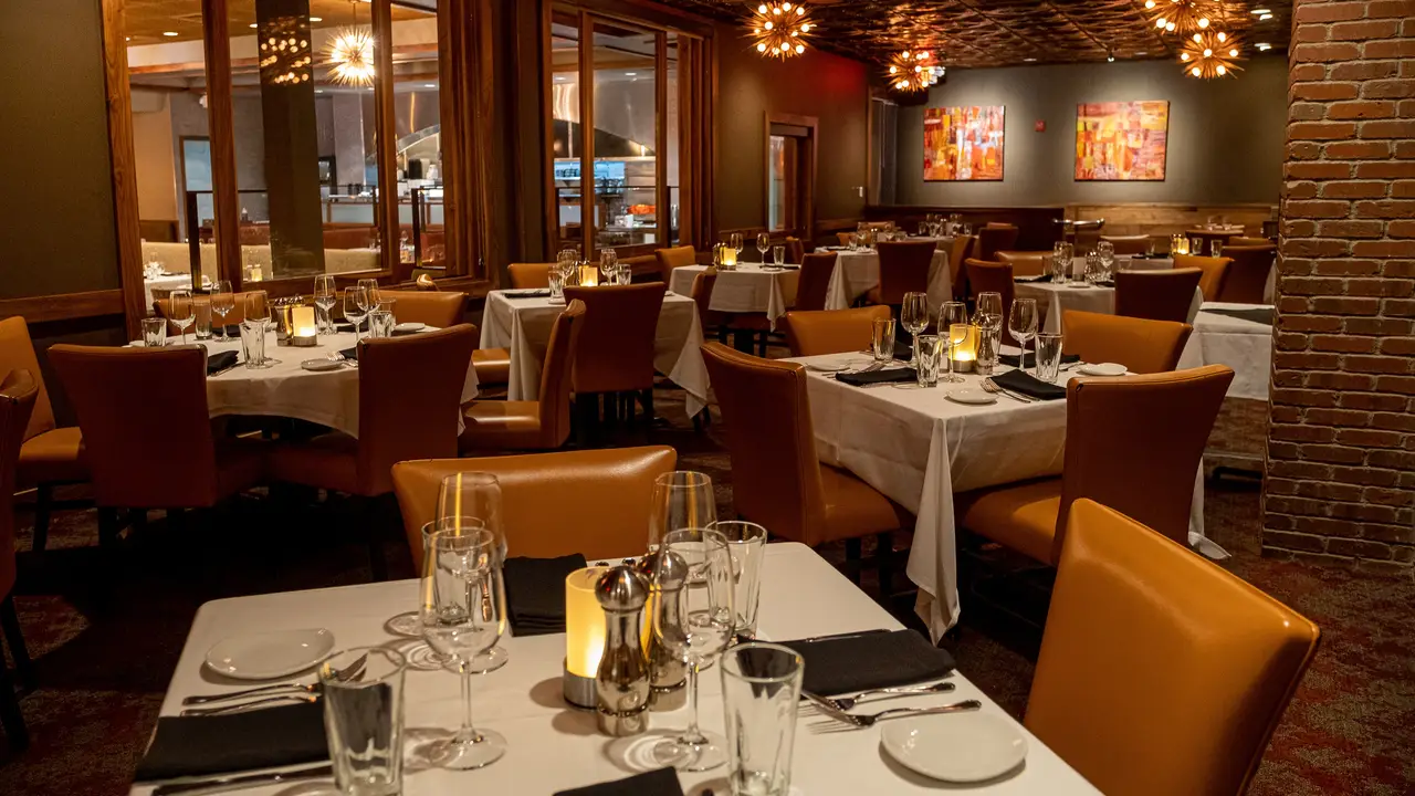 Sullivan's Steakhouse Naperville Restaurant Naperville, , IL