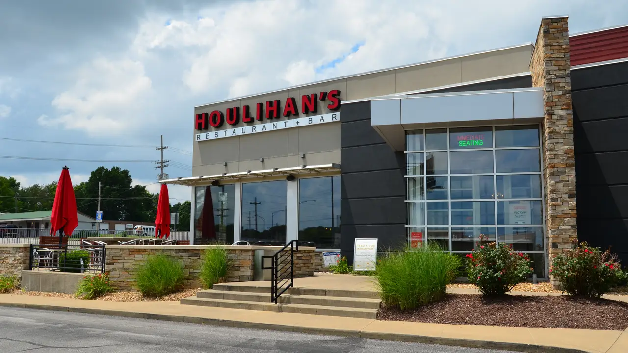 Houlihan's - North Springfield, MO, Springfield, MO