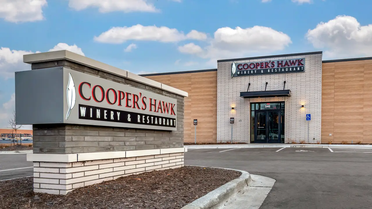 Cooper’s Hawk Winery & Restaurant - Lee’s Summit, Lee's Summit, MO