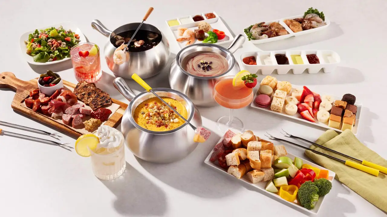4-courses: Cheese, Salad, Entrée, Chocolate Fondue - The Melting Pot - Castleton, Indianapolis, IN