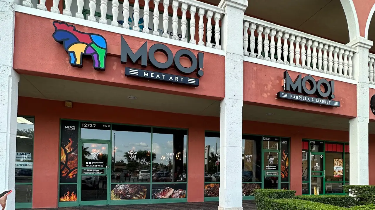 Moo! Arte en Carnes, Miami, FL