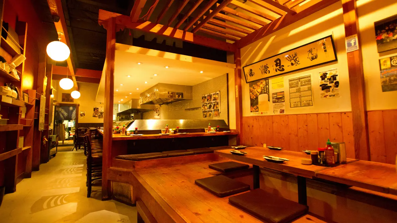 Interior - Shin-Sen-Gumi Robata & Yakitori – Fountain Valley, Fountain Valley, CA