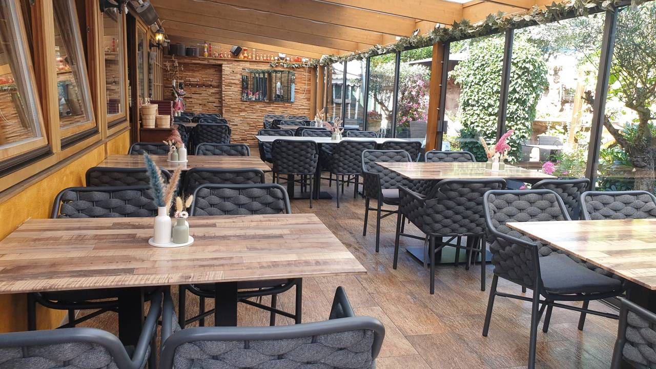 Flammkuchen Hütte Restaurant - Mehlingen, , RP | OpenTable