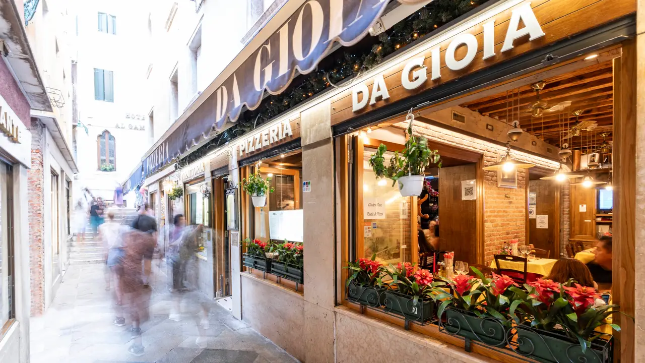 Trattoria Pizzeria Da Gioia Restaurant - Venezia, Veneto | OpenTable