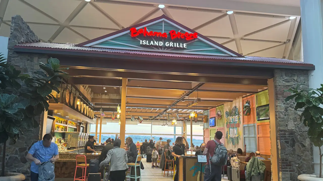 Bahama Breeze Island Grille - Orlando International Airport Gates 70-79 ...