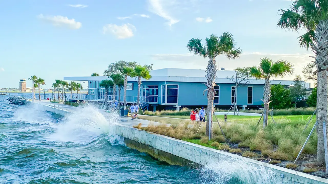 Doc Ford's Rum Bar and Grille St Pete Pier Restaurant - St Petersburg ...