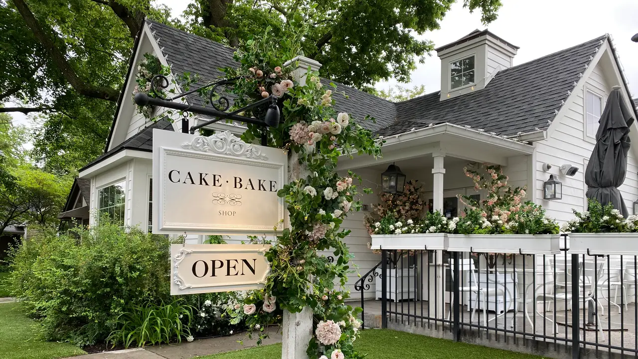 The Cake Bake Shop Broad Ripple Village Restaurant Indianapolis, IN