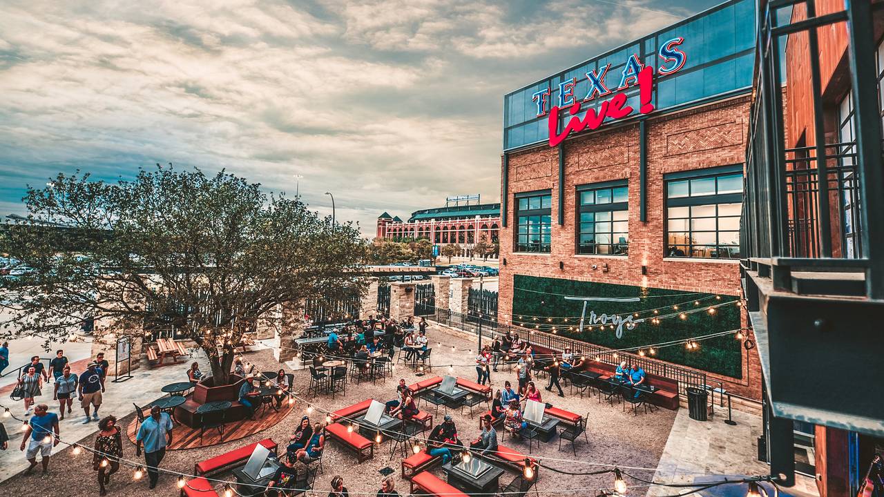 Troy Aikman Announces New Restaurant To Open At Texas Live! In The  Arlington Entertainment District - Food & Beverage Magazine