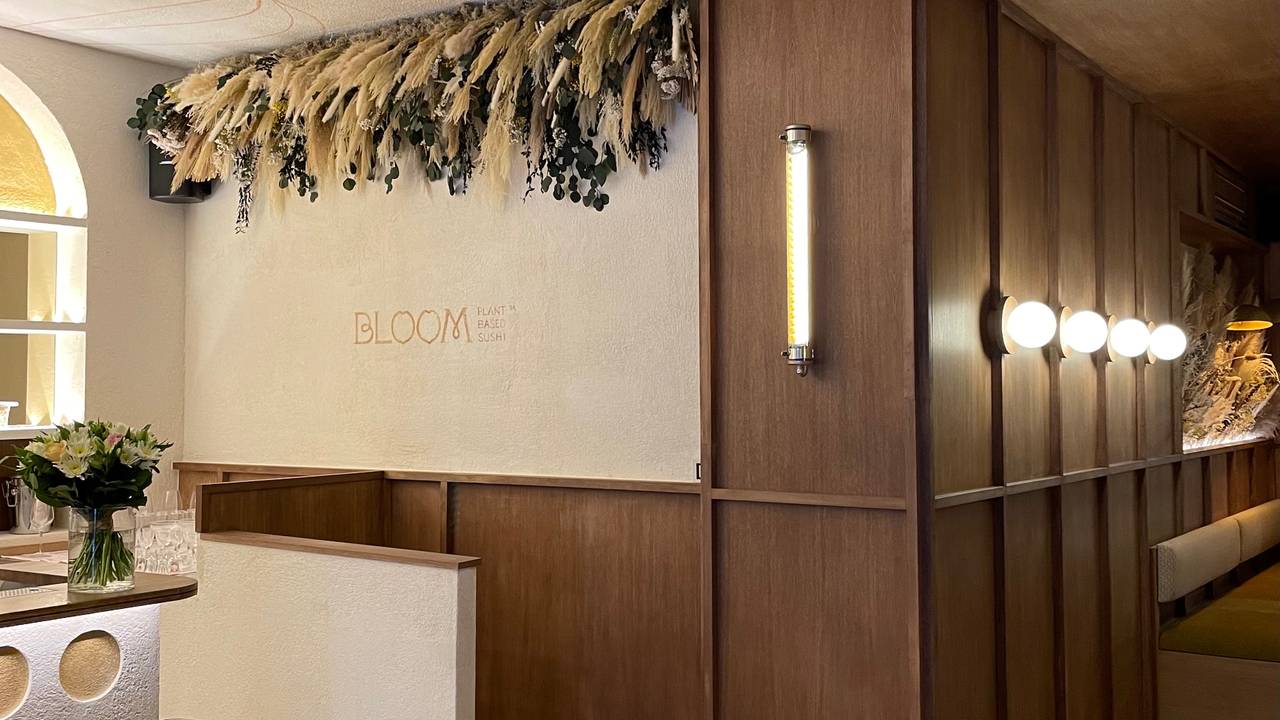 accumuleren Tenslotte Bijdrage Bloom Sushi Restaurant - Paris, Ile-de-France | OpenTable