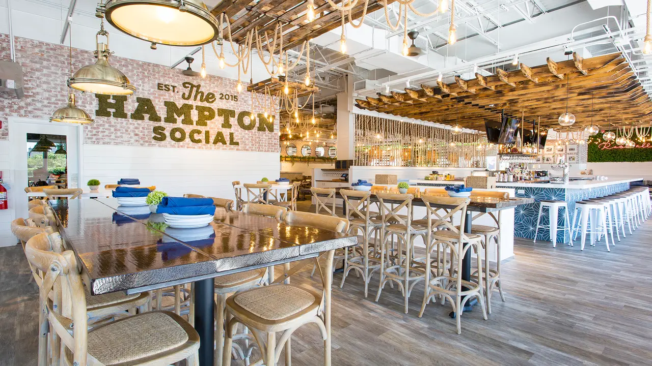 The Hampton Social South Barrington Restaurant South Barrington, IL