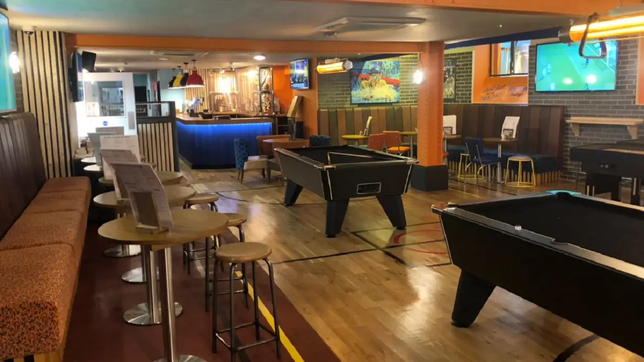 Sports Bar & Grill Marylebone City Tavern Restaurant London