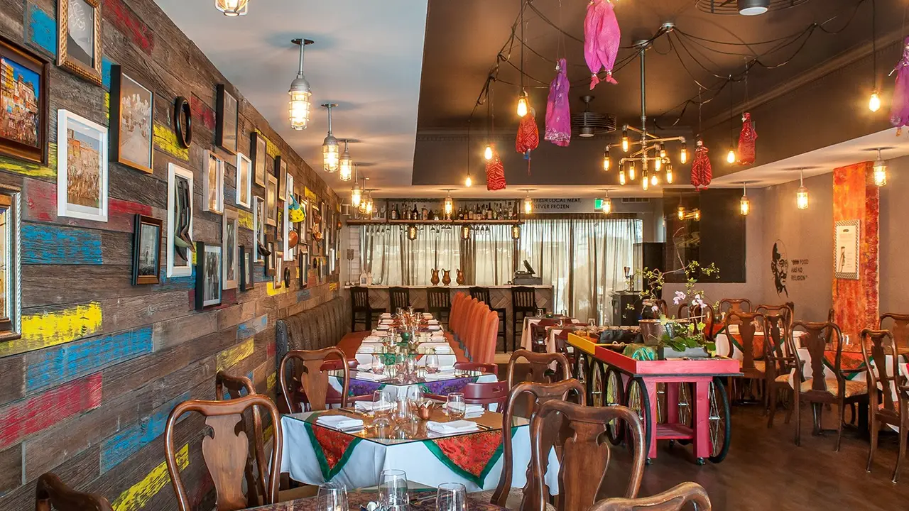 Restaurante Indian Street Food Co - Toronto, ON | OpenTable