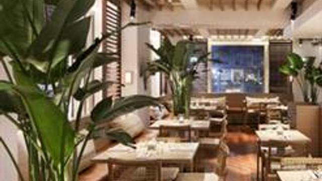 Tommy Bahama Bar & Restaurant Heats Up Midtown Manhattan