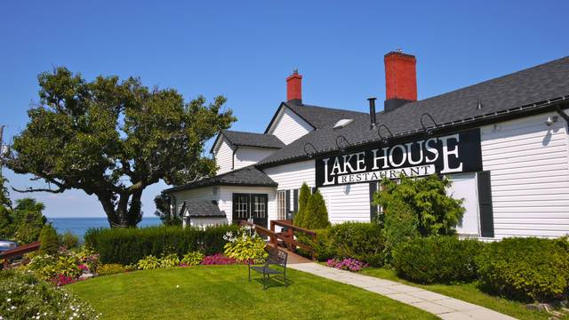 Ein Foto von Lake House Restaurant