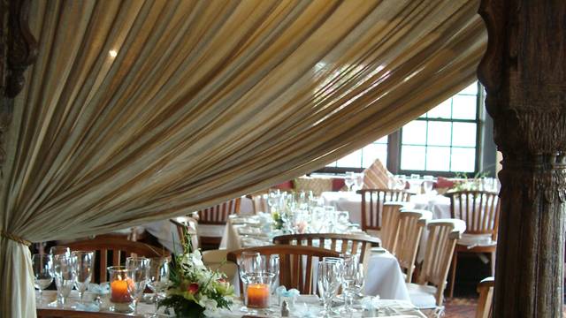 A photo of Pierre's Restaurant & Lounge restaurant