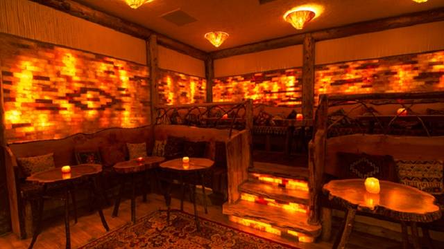 East is East Silk n' Spice - West Broadway​の写真